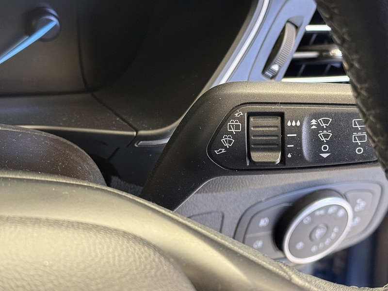 Ford Focus T EcoBoost Titanium - U649