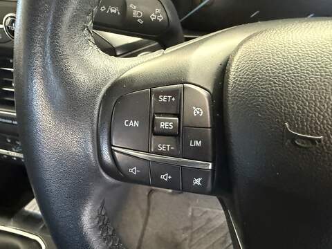 Ford Focus T EcoBoost Titanium - U649