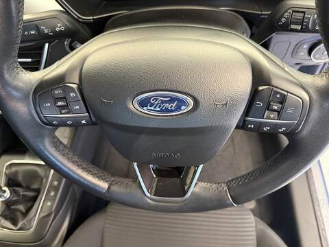 Ford Focus T EcoBoost Titanium - U649