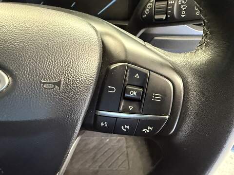 Ford Focus T EcoBoost Titanium - U649