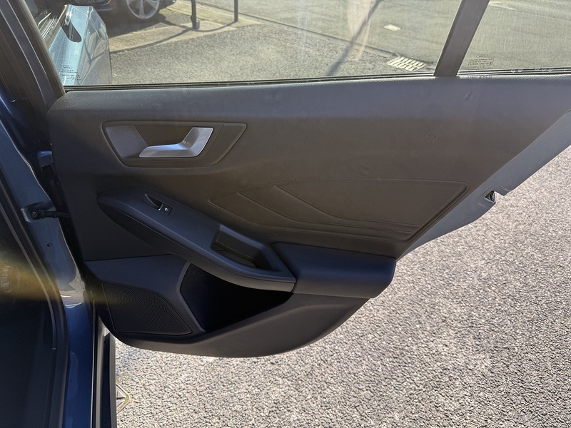 Ford Focus T EcoBoost Titanium - U649