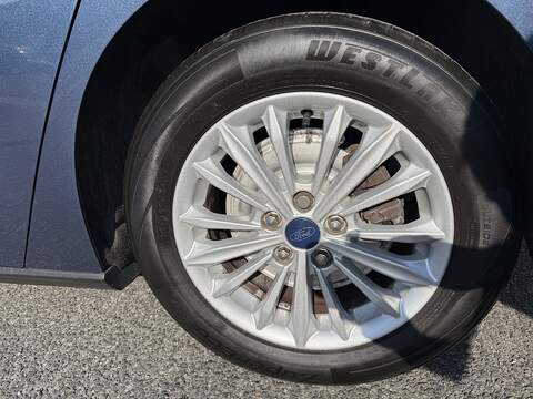 Ford Focus T EcoBoost Titanium - U649