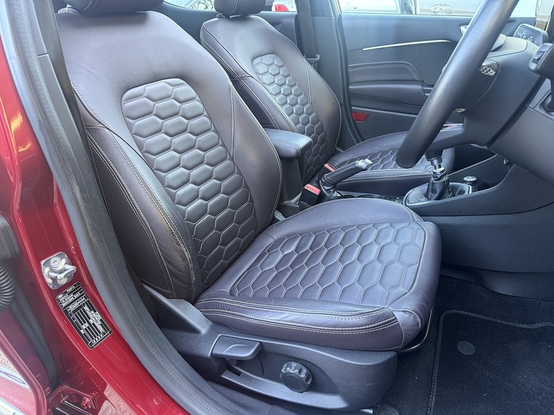 Ford Fiesta T EcoBoost Vignale - U658