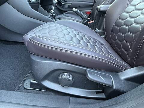 Ford Fiesta T EcoBoost Vignale - U658