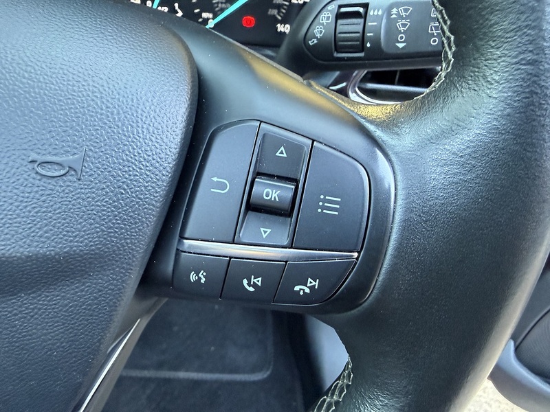Ford Fiesta T EcoBoost Vignale - U658