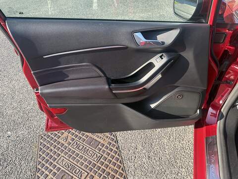 Ford Fiesta T EcoBoost Vignale - U658