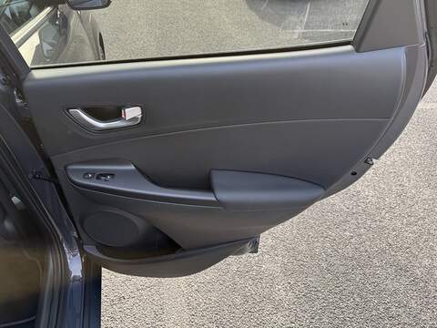 Hyundai KONA h-GDi Ultimate - U661