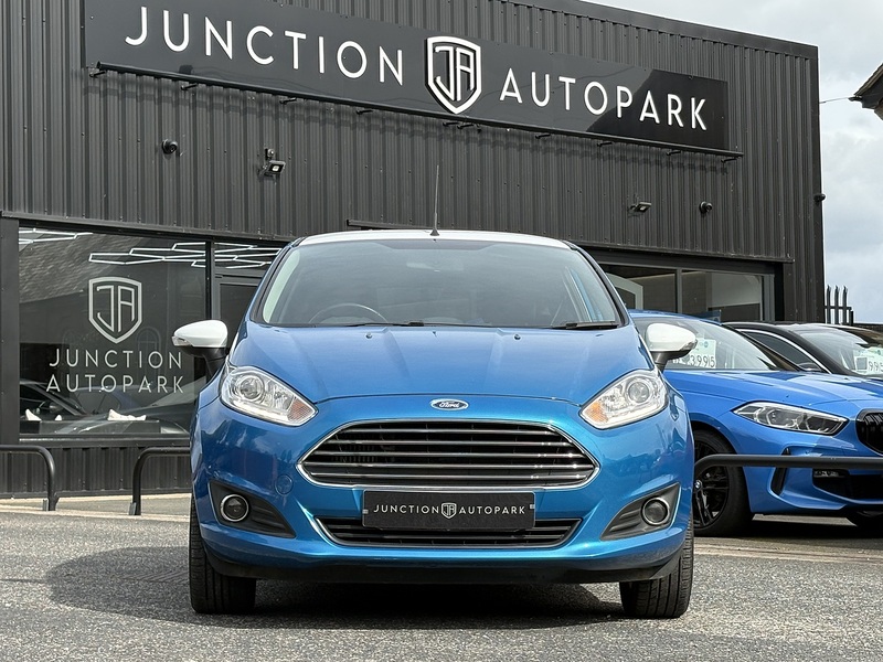 Ford Fiesta T EcoBoost Zetec Blue Edition - U662
