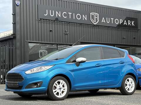 Ford Fiesta T EcoBoost Zetec Blue Edition - U662