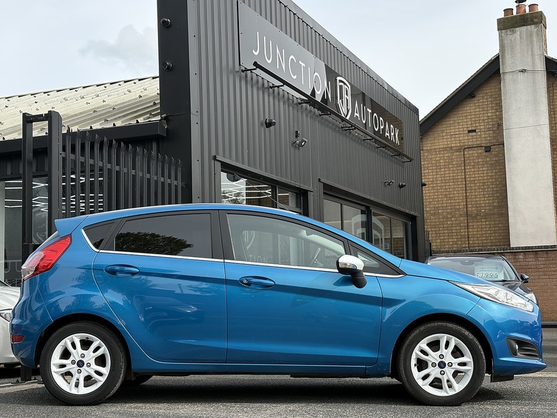 Ford Fiesta T EcoBoost Zetec Blue Edition - U662