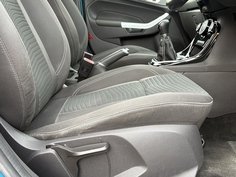 Ford Fiesta T EcoBoost Zetec Blue Edition - U662