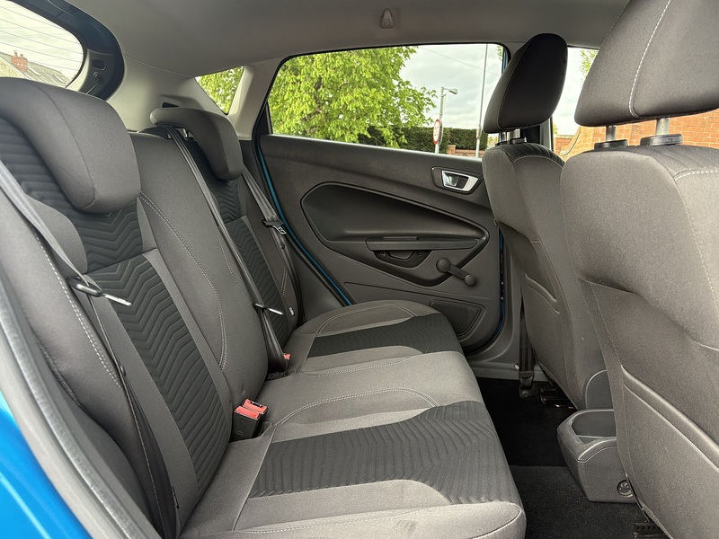 Ford Fiesta T EcoBoost Zetec Blue Edition - U662