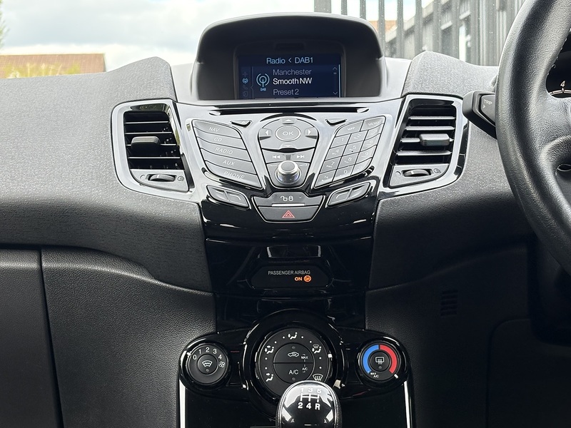 Ford Fiesta T EcoBoost Zetec Blue Edition - U662