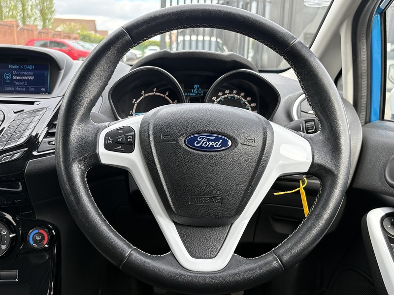 Ford Fiesta T EcoBoost Zetec Blue Edition - U662