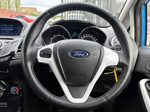 Ford Fiesta T EcoBoost Zetec Blue Edition - U662