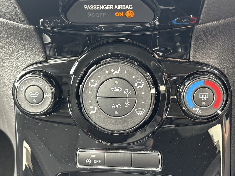 Ford Fiesta T EcoBoost Zetec Blue Edition - U662
