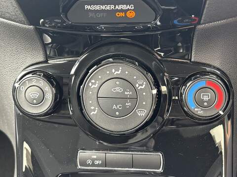 Ford Fiesta T EcoBoost Zetec Blue Edition - U662