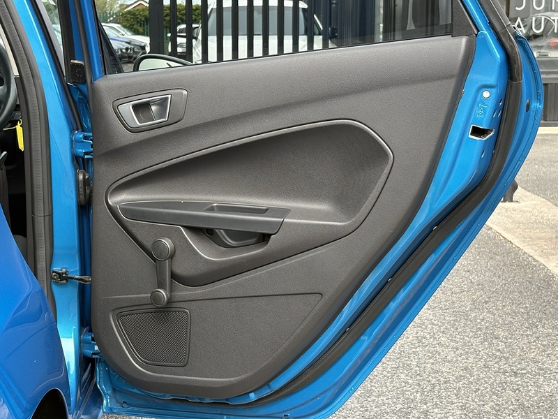 Ford Fiesta T EcoBoost Zetec Blue Edition - U662