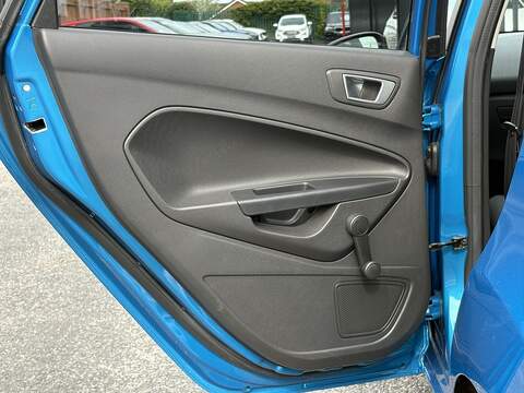 Ford Fiesta T EcoBoost Zetec Blue Edition - U662