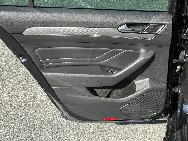 Volkswagen Passat TDI EVO R-Line - U667