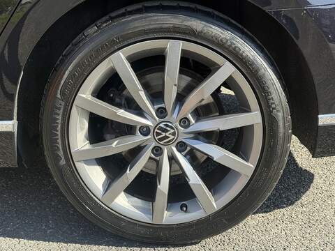 Volkswagen Passat TDI EVO R-Line - U667