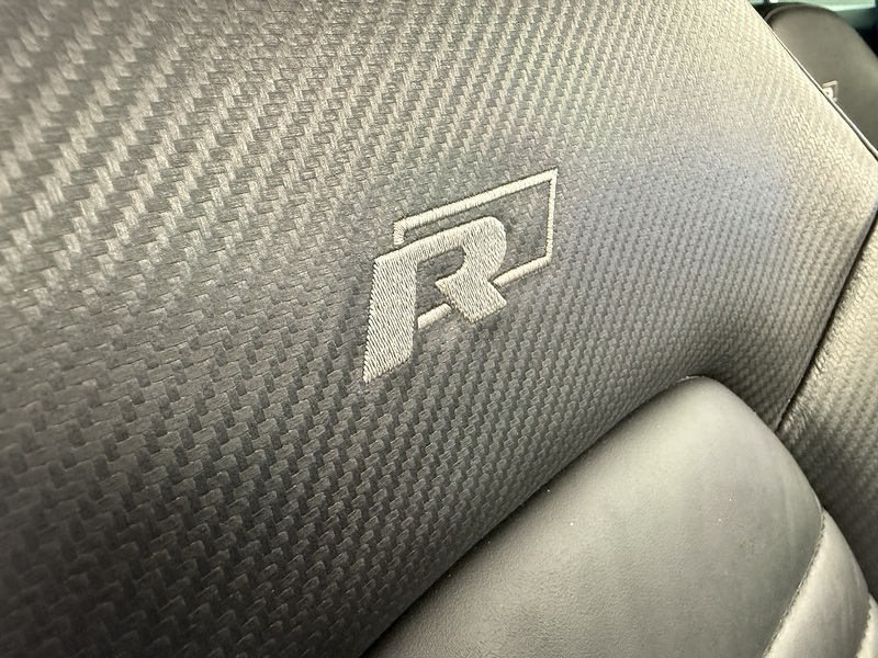 Volkswagen Passat TDI EVO R-Line - U667