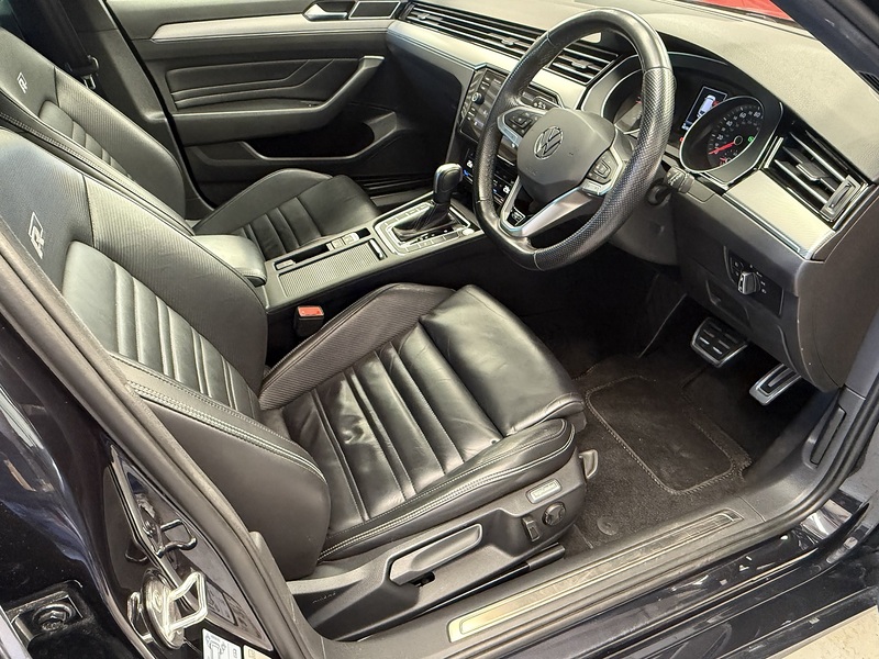 Volkswagen Passat TDI EVO R-Line - U667