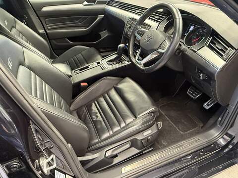Volkswagen Passat TDI EVO R-Line - U667