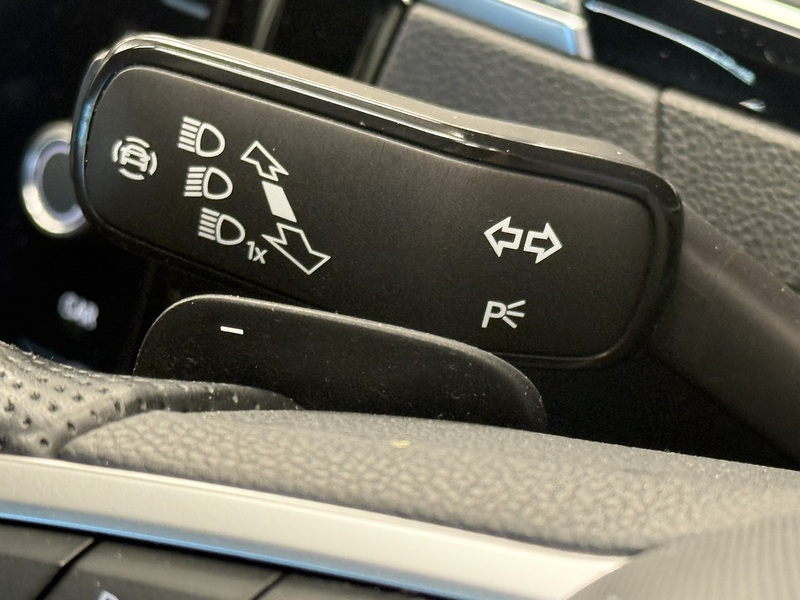 Volkswagen Passat TDI EVO R-Line - U667