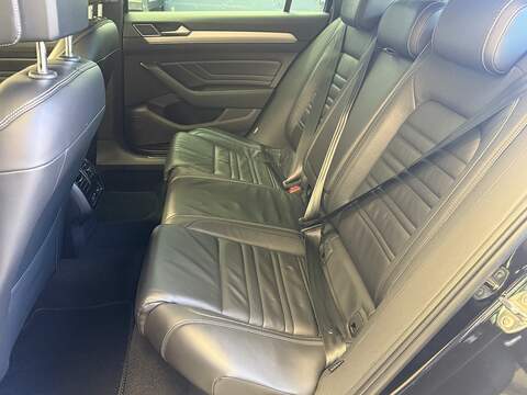 Volkswagen Passat TDI EVO R-Line - U667