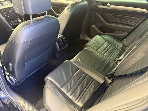 Volkswagen Passat TDI EVO R-Line - U667