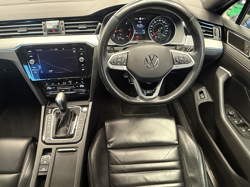 Volkswagen Passat TDI EVO R-Line - U667