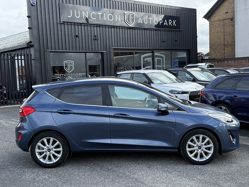 Ford Fiesta T EcoBoost MHEV Titanium - U668