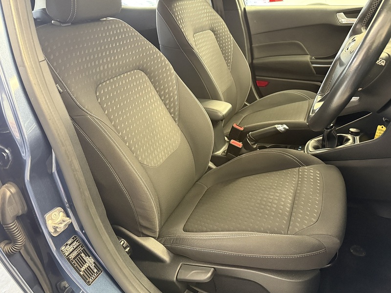 Ford Fiesta T EcoBoost MHEV Titanium - U668