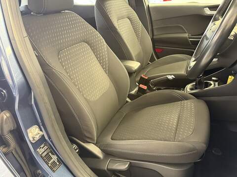 Ford Fiesta T EcoBoost MHEV Titanium - U668