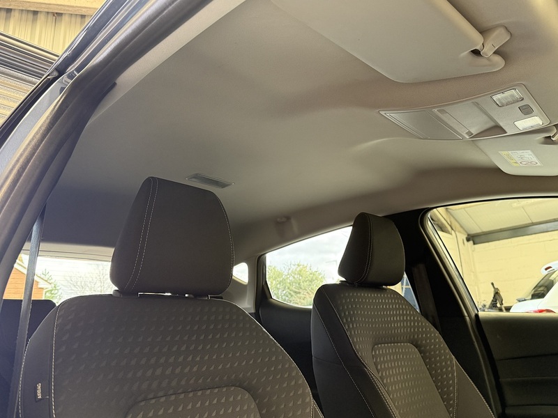 Ford Fiesta T EcoBoost MHEV Titanium - U668