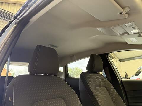 Ford Fiesta T EcoBoost MHEV Titanium - U668