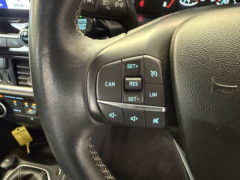 Ford Fiesta T EcoBoost MHEV Titanium - U668