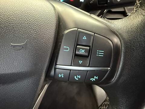 Ford Fiesta T EcoBoost MHEV Titanium - U668