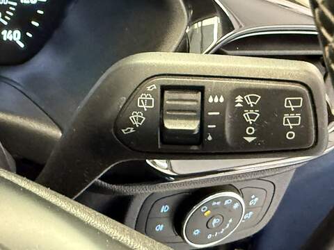 Ford Fiesta T EcoBoost MHEV Titanium - U668