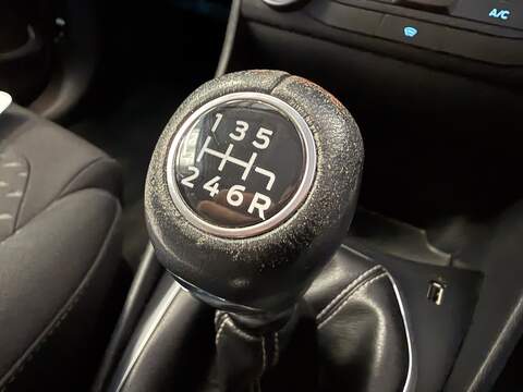 Ford Fiesta T EcoBoost MHEV Titanium - U668