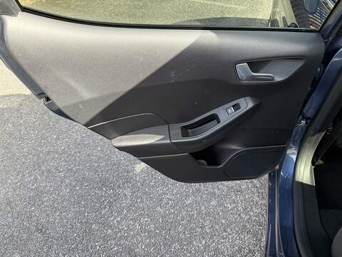 Ford Fiesta T EcoBoost MHEV Titanium - U668