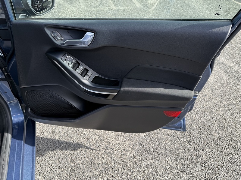 Ford Fiesta T EcoBoost MHEV Titanium - U668