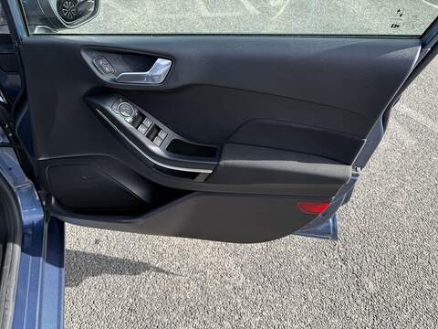 Ford Fiesta T EcoBoost MHEV Titanium - U668