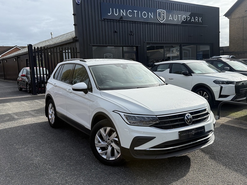 Volkswagen Tiguan TSI Life - U669