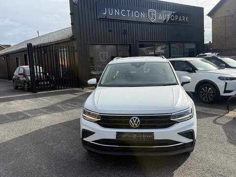 Volkswagen Tiguan TSI Life - U669