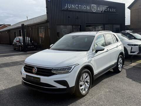 Volkswagen Tiguan TSI Life - U669