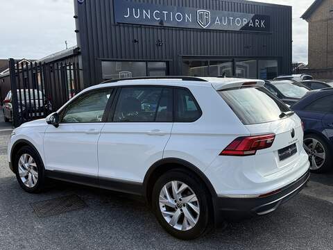 Volkswagen Tiguan TSI Life - U669