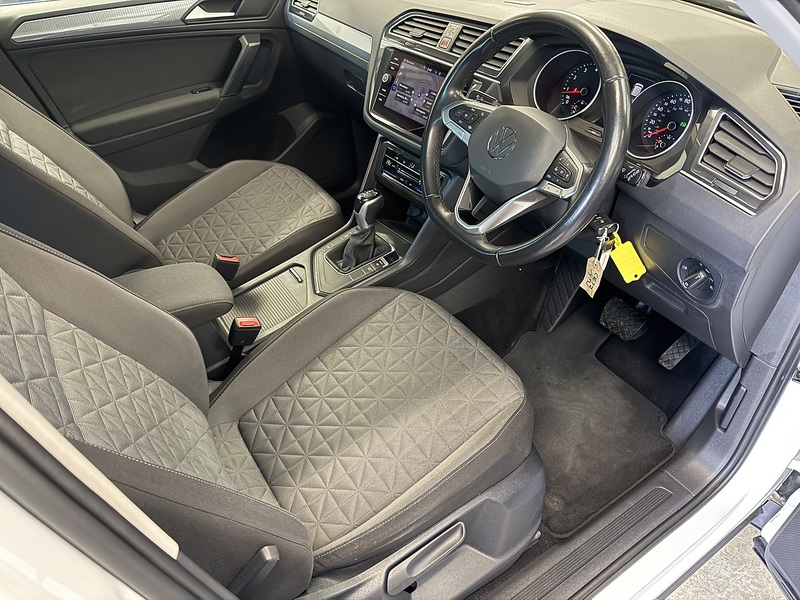 Volkswagen Tiguan TSI Life - U669