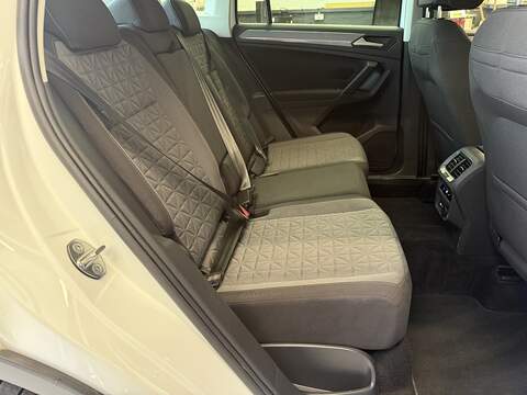 Volkswagen Tiguan TSI Life - U669